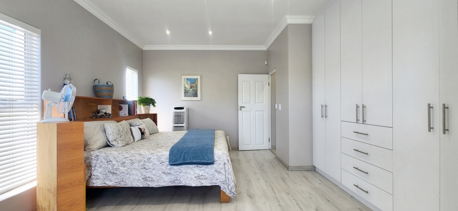 To Let 3 Bedroom Property for Rent in Agulhas Western Cape